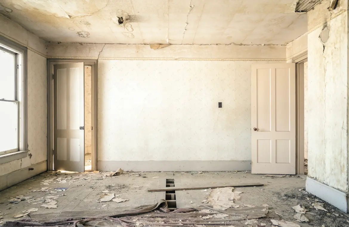 Waste disposal crew managing a cleanout project in Sterling